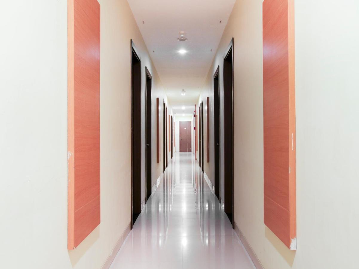 נקסר Vaccinated Staff - Capital O 454 Raising Hotel מראה חיצוני תמונה